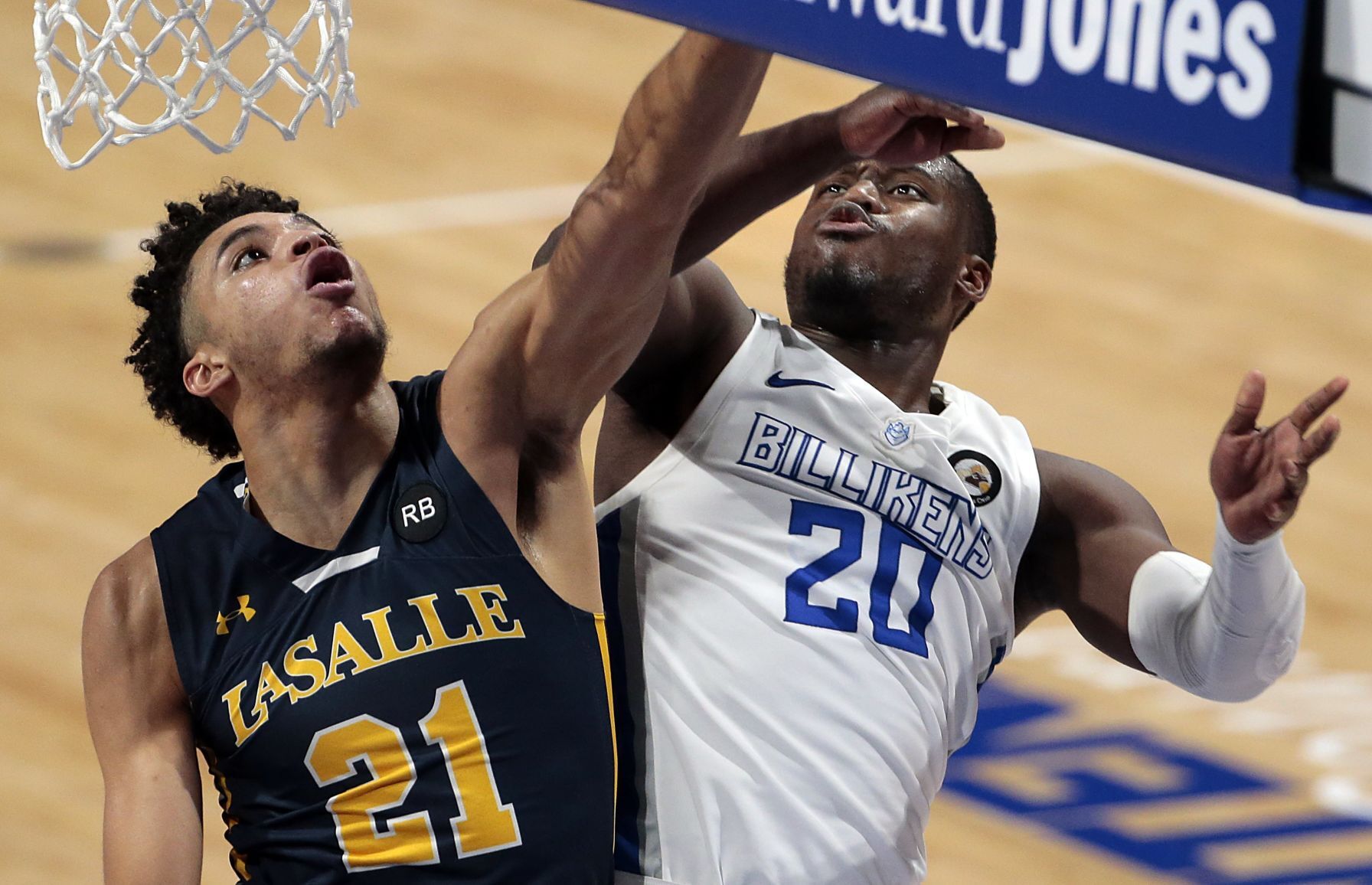 Billikens beat La Salle 78-57